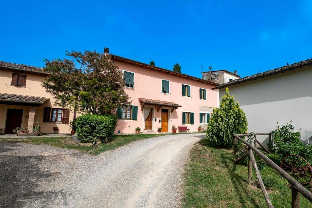 Casa Vacanze Santa Maria Черталдо Екстериор снимка